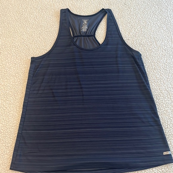 Athletic Works woman’s muscle shirt, size medium - Picture 1 of 3